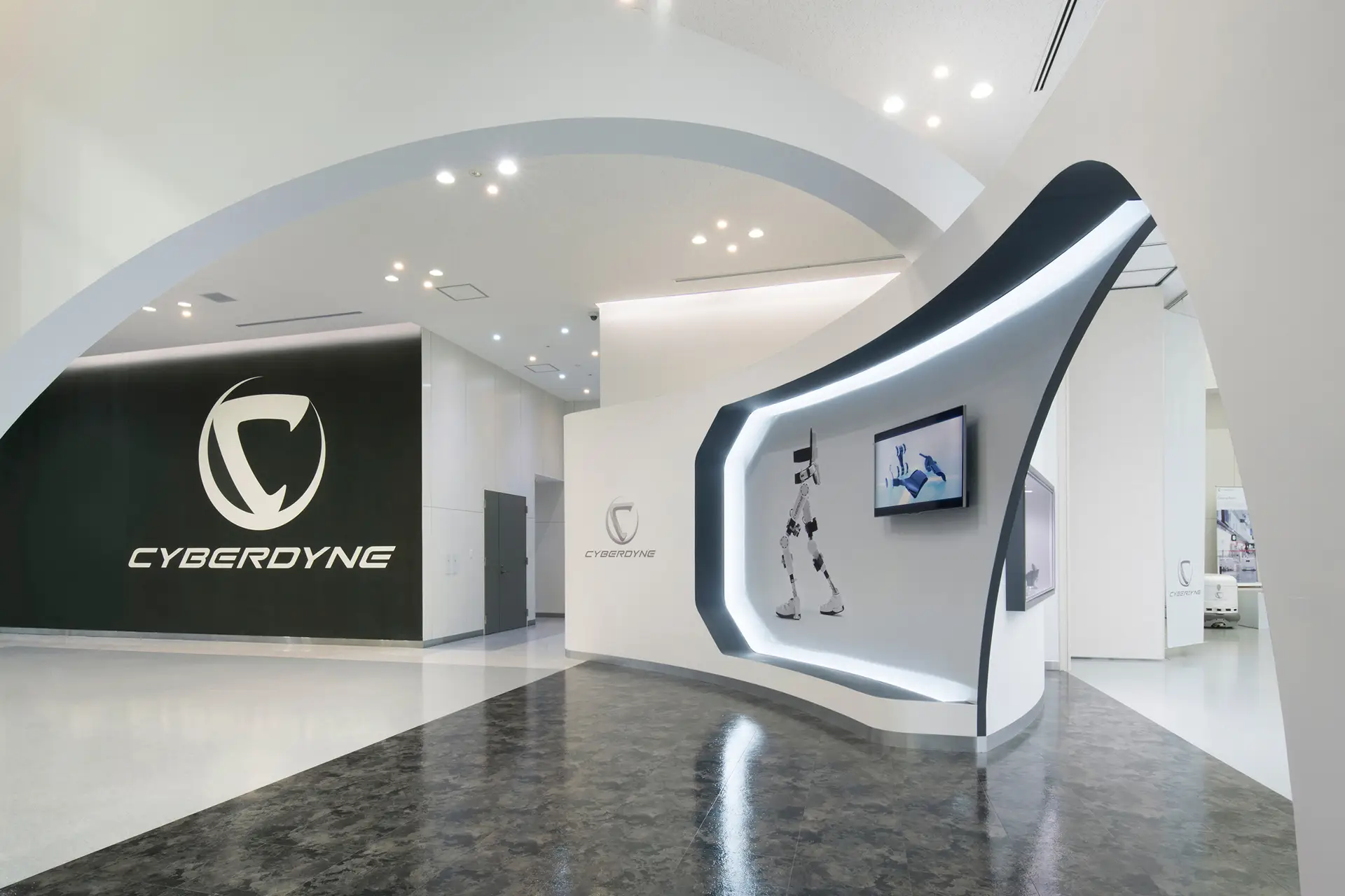 株式会社フジヤ　CYBERDYNE ショールーム画像