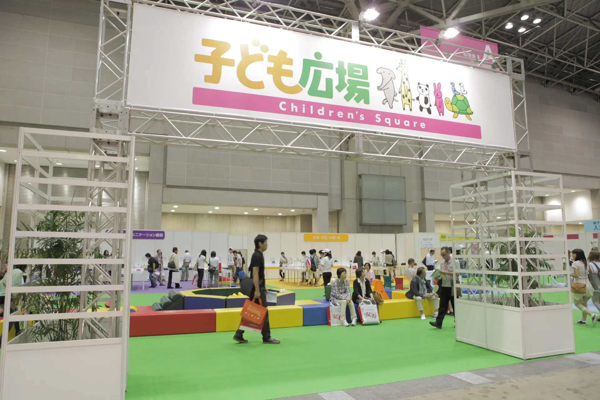 株式会社フジヤ　第40回 国際福祉機器展 H.C.R. 2013 画像