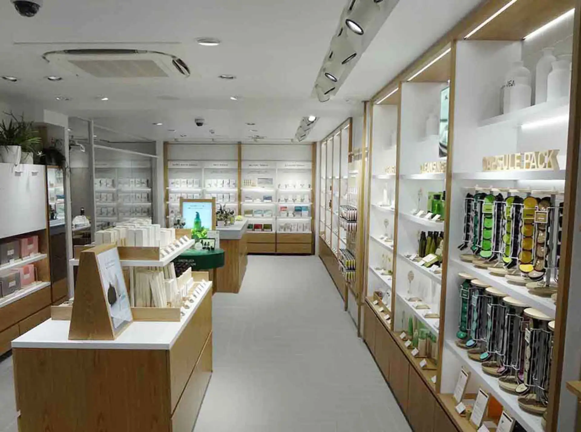 株式会社フジヤ　innisfree 表参道本店画像